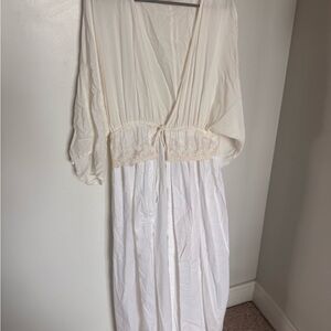 REBELLION Lingerie White Lace Tie Kimono Robe 3/4 Sleeve V-Neck Solid